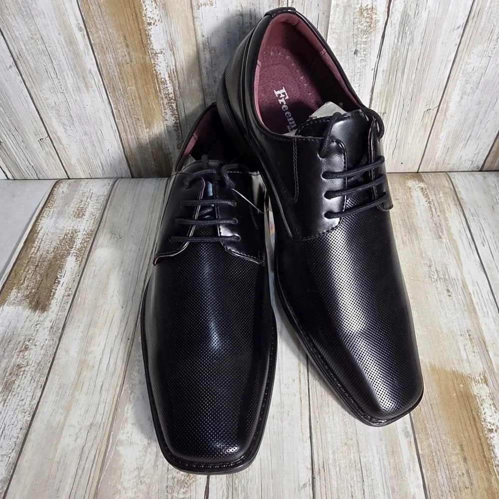 Freeman black textured